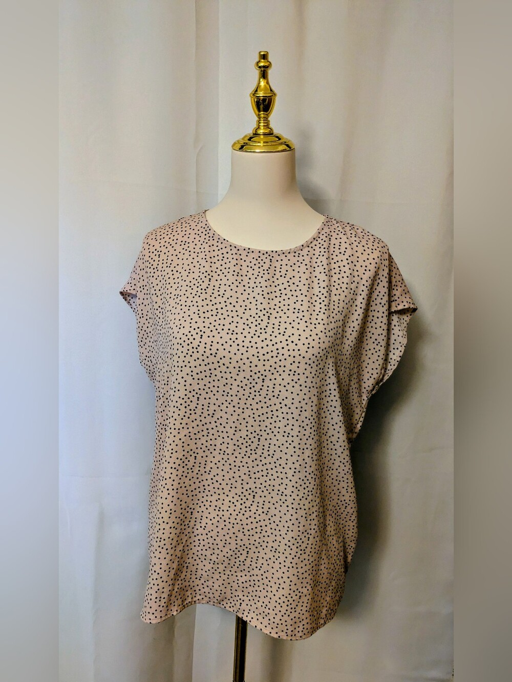 Halogen Light Pink Dot Cap-Sleeve Blouse